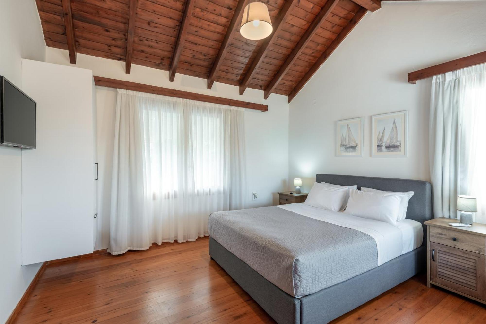 Villa Chania Living Stories With Piano